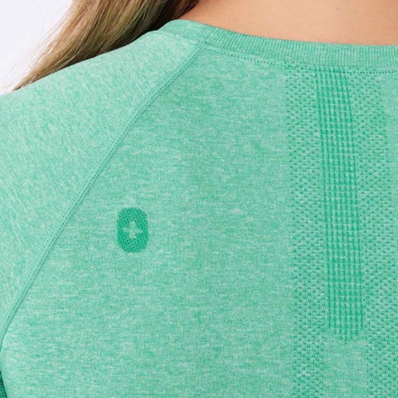 Women's Figs Salta Cropped Longsleeve Underscrub in Surgical Green - Picture 5 of 8